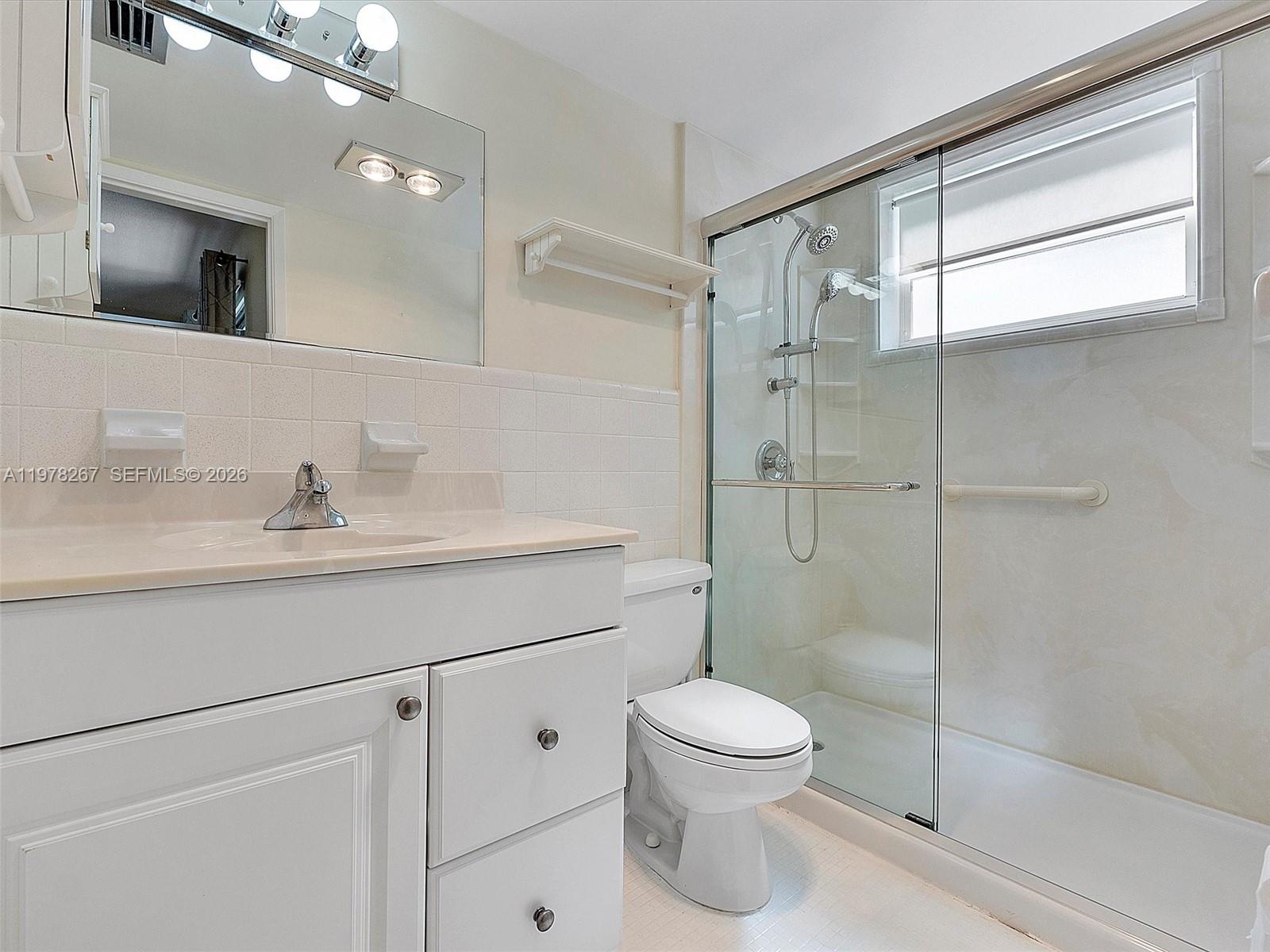 2050 NE 39th St #W212 Lighthouse Point, FL 33064