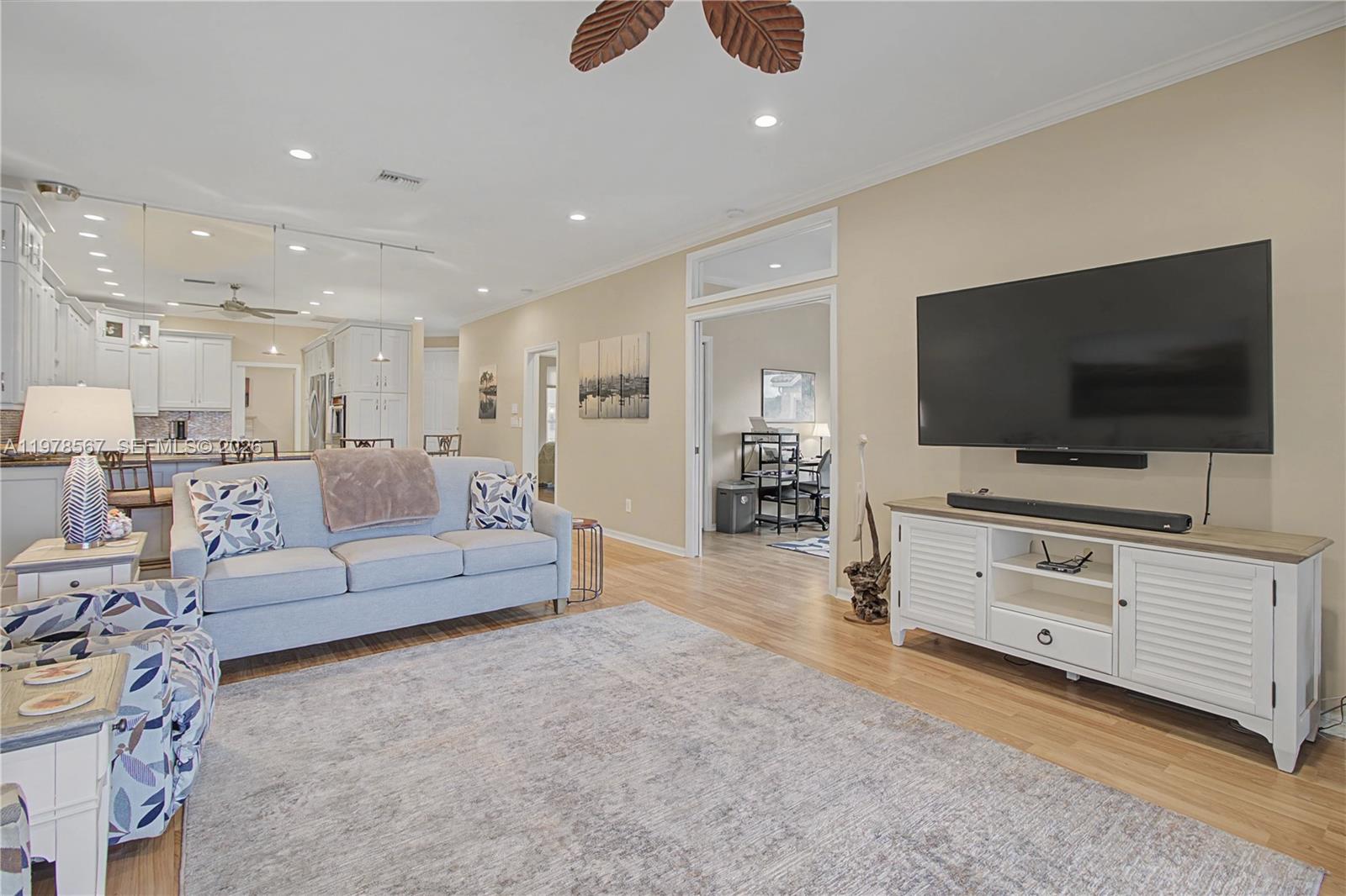 317 Stella Maris Dr S Naples, FL 34114