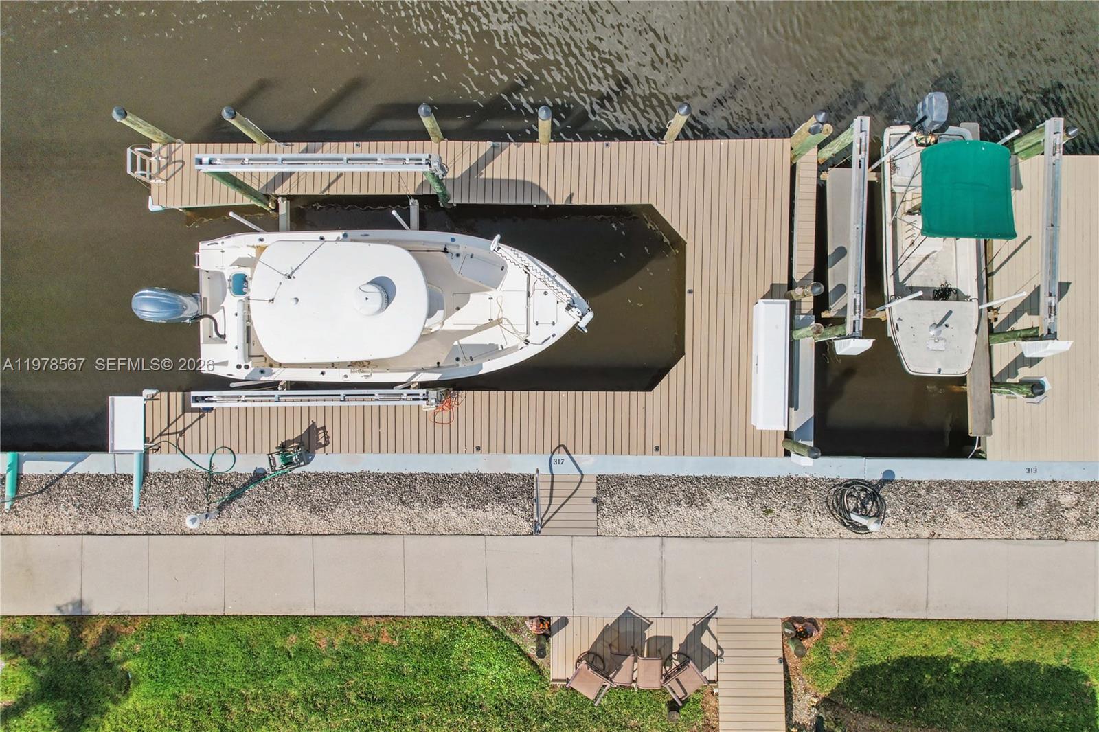 317 Stella Maris Dr S Naples, FL 34114