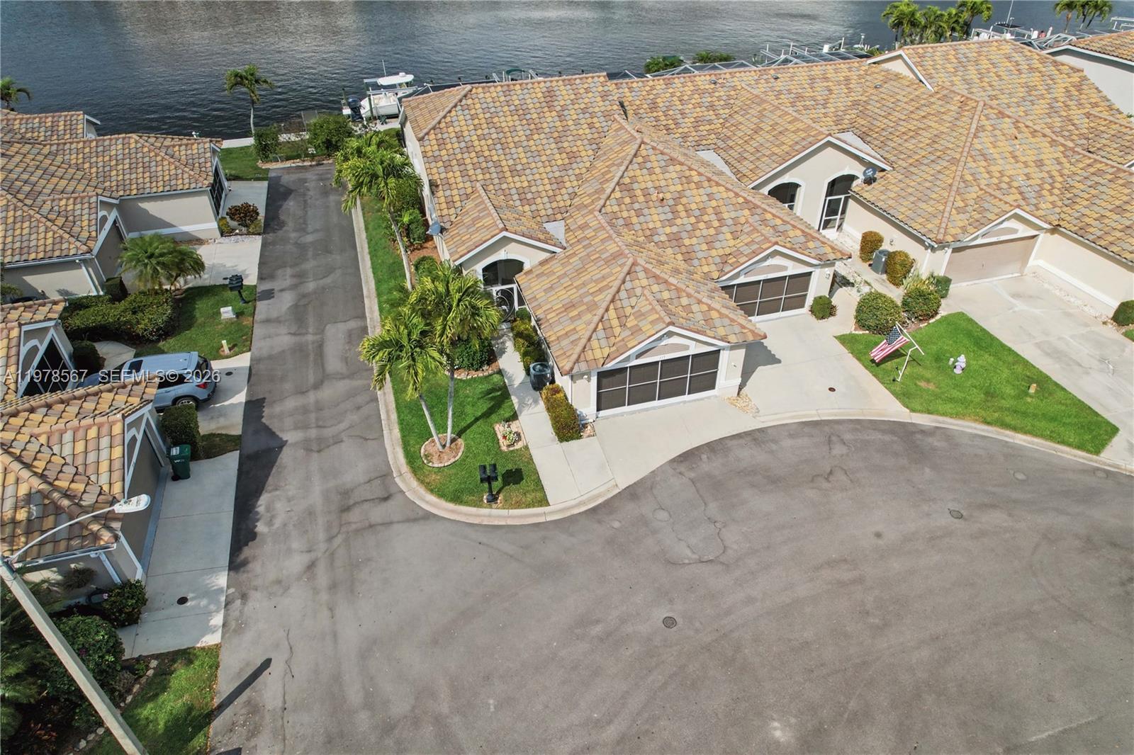 317 Stella Maris Dr S Naples, FL 34114