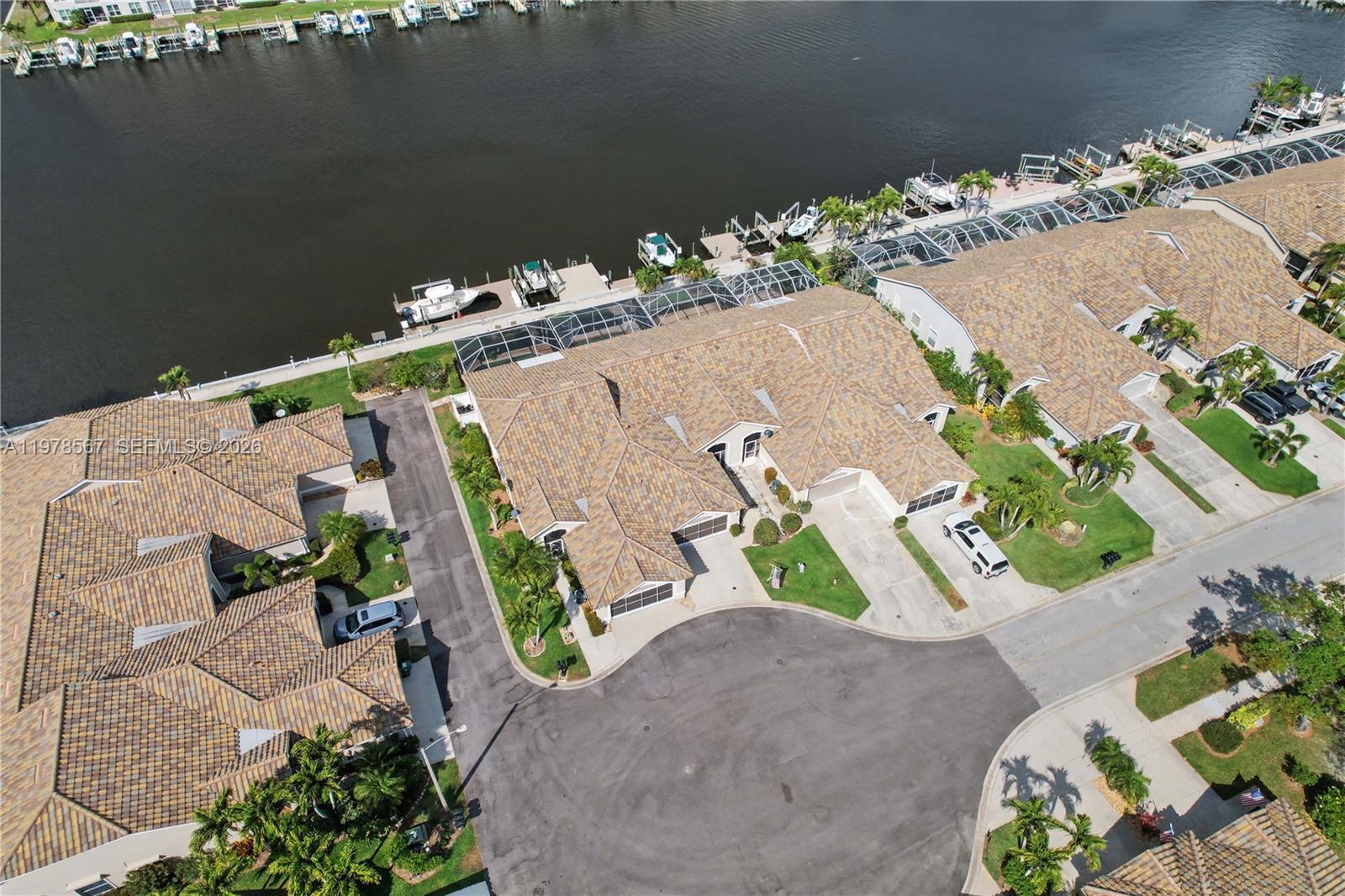 317 Stella Maris Dr S Naples, FL 34114