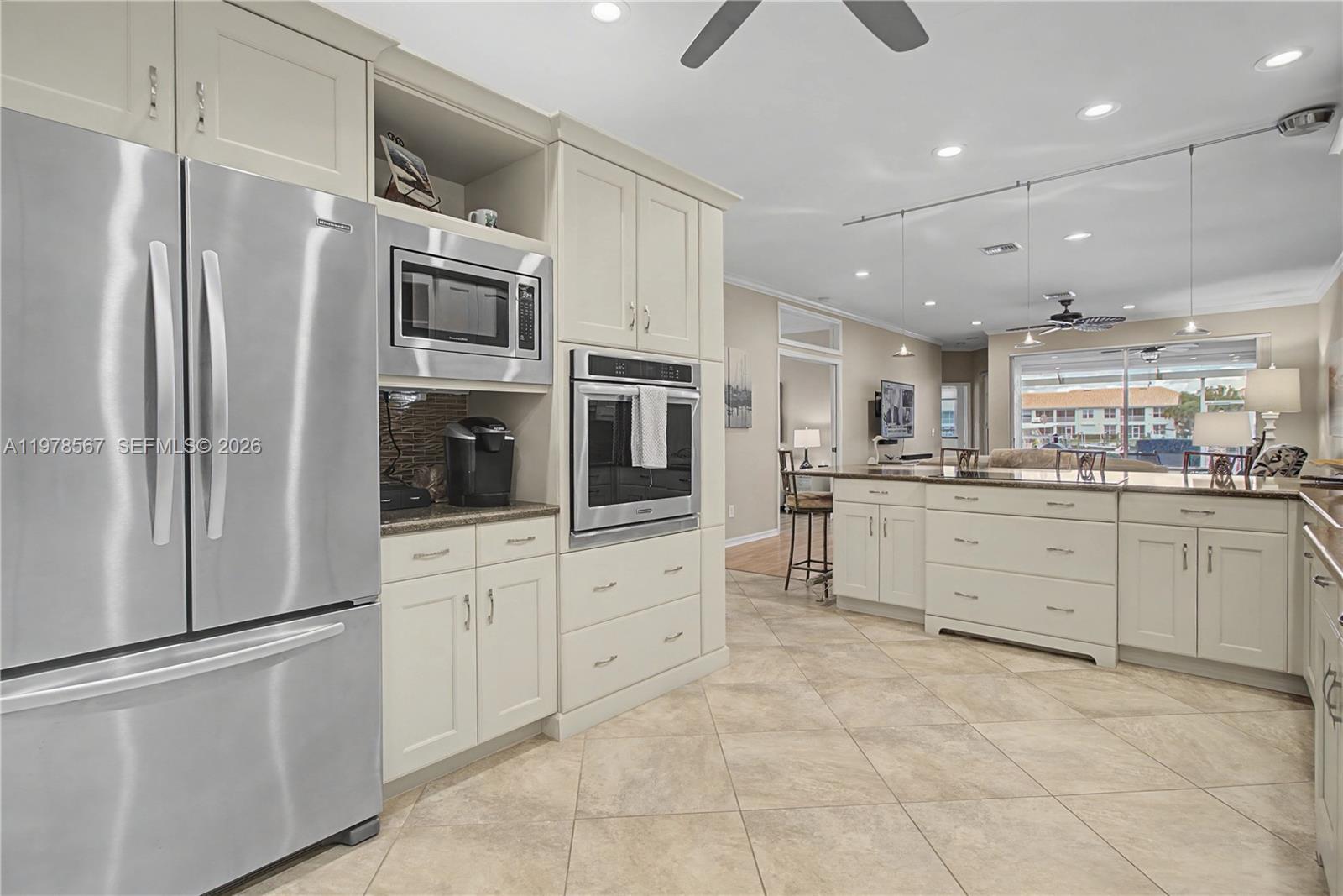 317 Stella Maris Dr S Naples, FL 34114