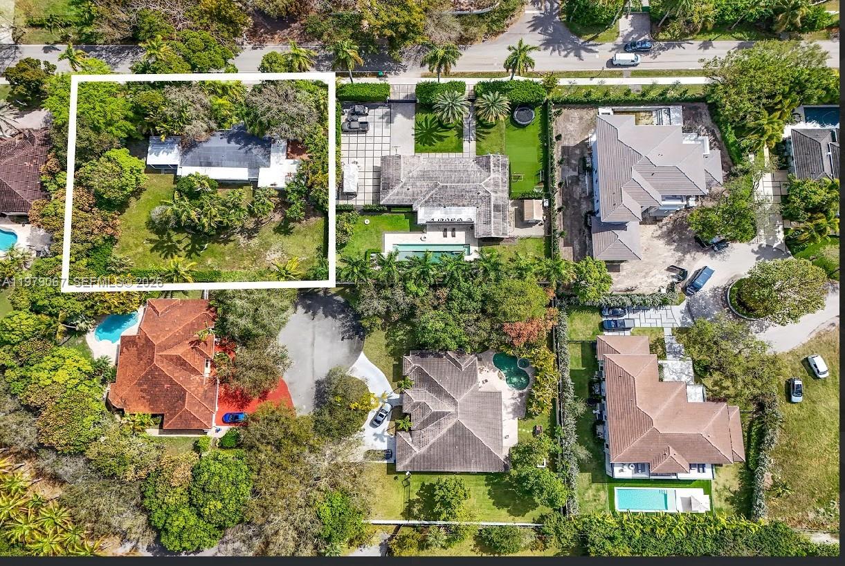 9330 SW 72nd Ave Pinecrest, FL 33156