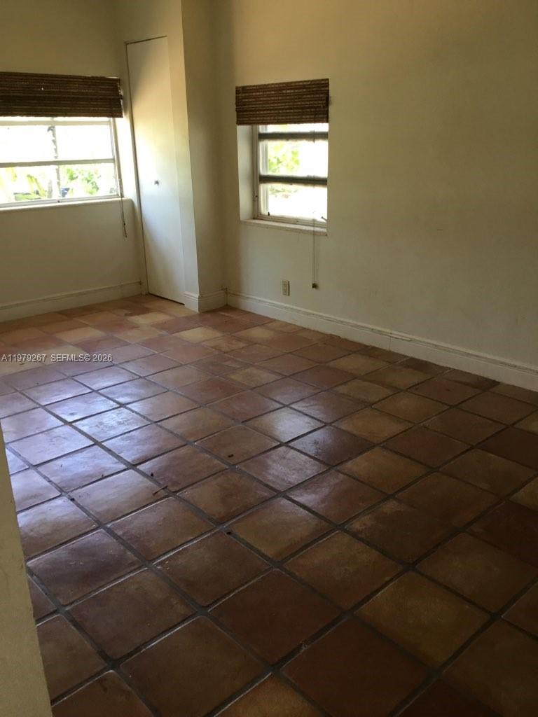 8927 Hawthorne Ave Surfside, FL 33154