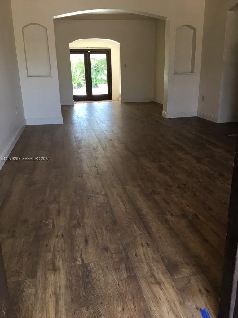 8927 Hawthorne Ave Surfside, FL 33154