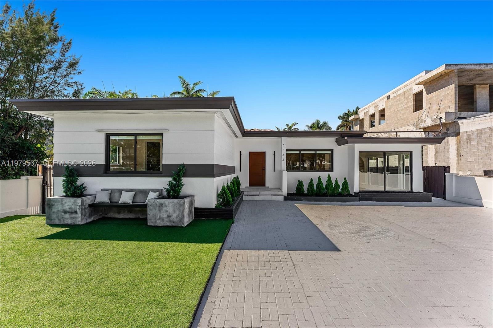 4144 Alton Rd Miami Beach, FL 33140