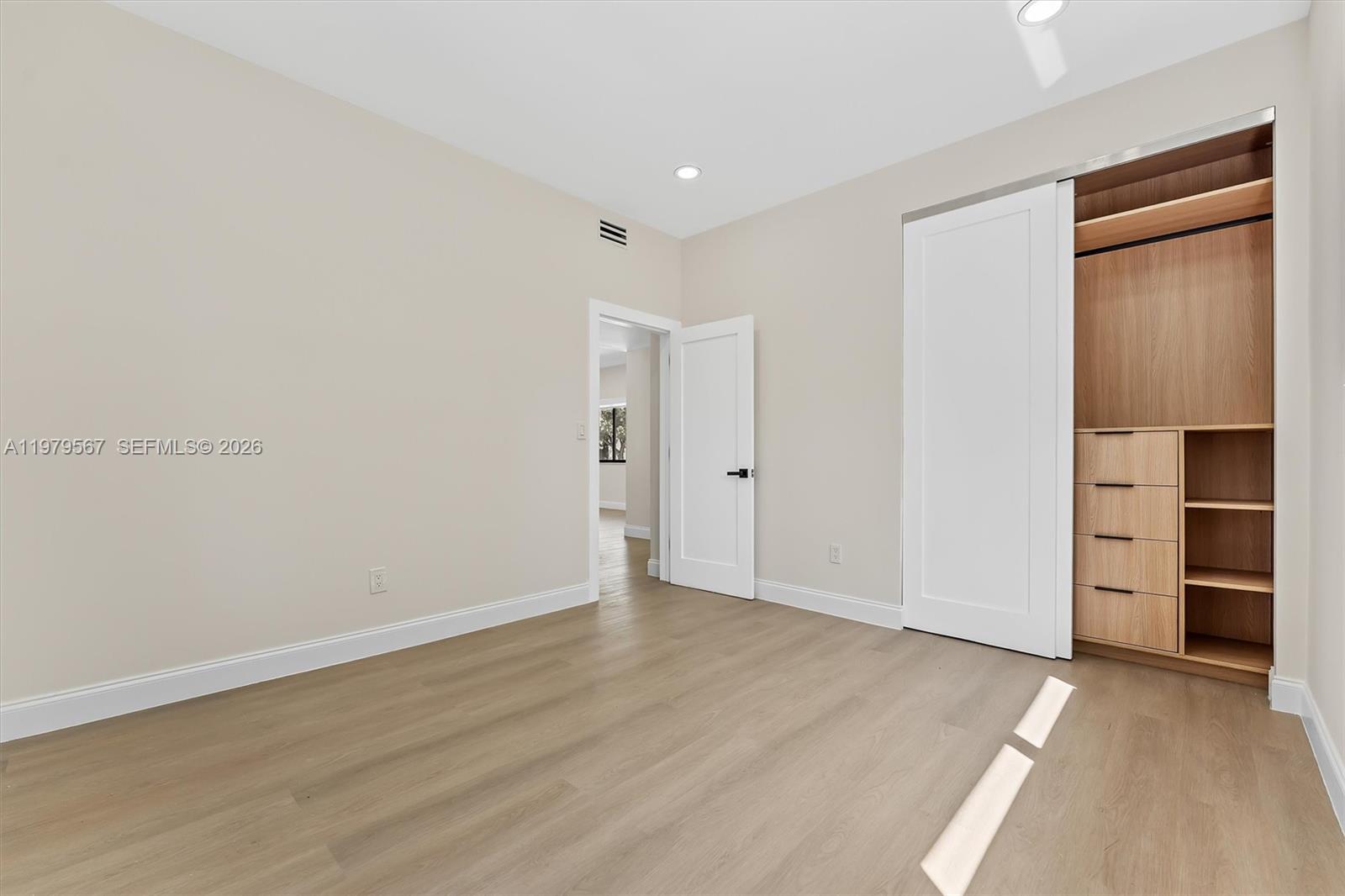 4144 Alton Rd Miami Beach, FL 33140