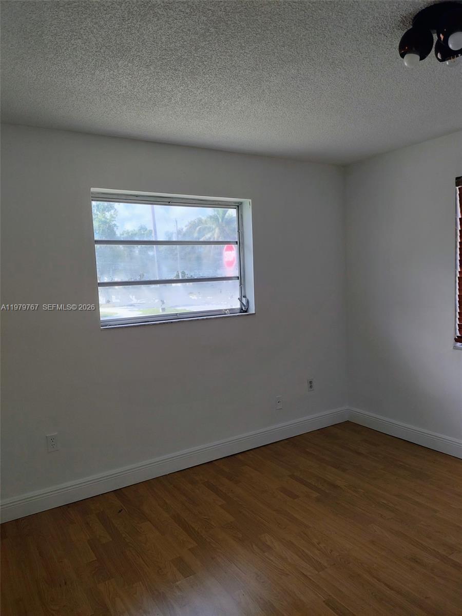 525 SW 56th Ave Miami, FL 33134