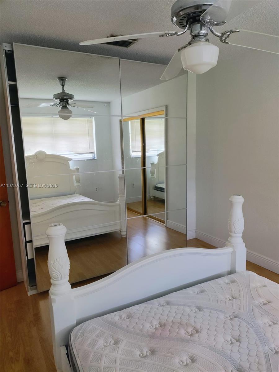 525 SW 56th Ave Miami, FL 33134