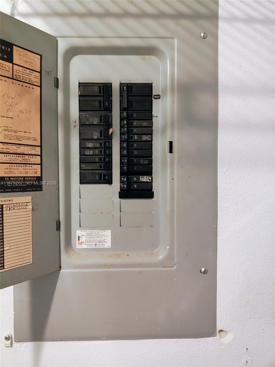 525 SW 56th Ave Miami, FL 33134