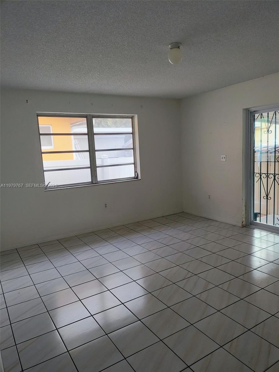 525 SW 56th Ave Miami, FL 33134