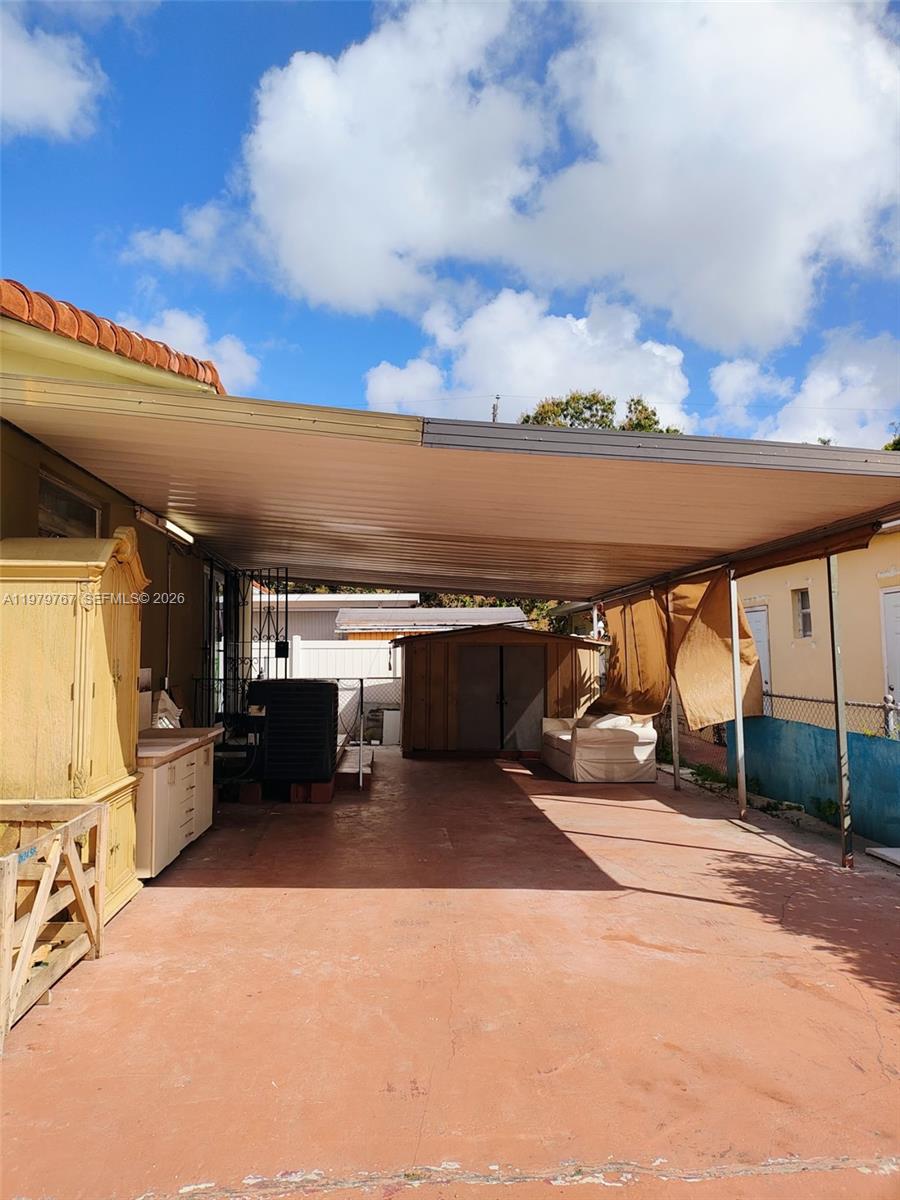 525 SW 56th Ave Miami, FL 33134