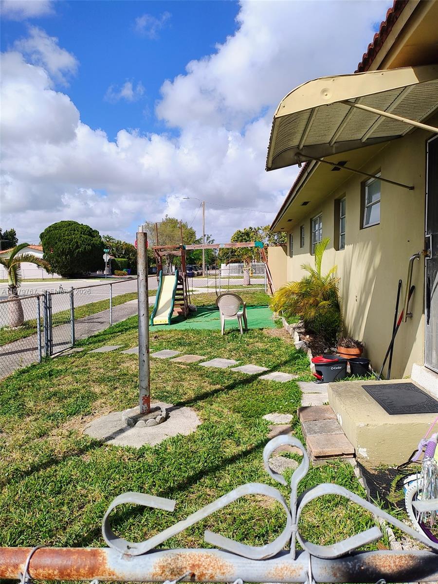 525 SW 56th Ave Miami, FL 33134