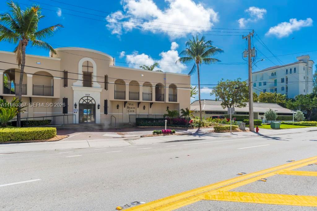 2001 N Ocean Blvd Fort Lauderdale, FL 33305