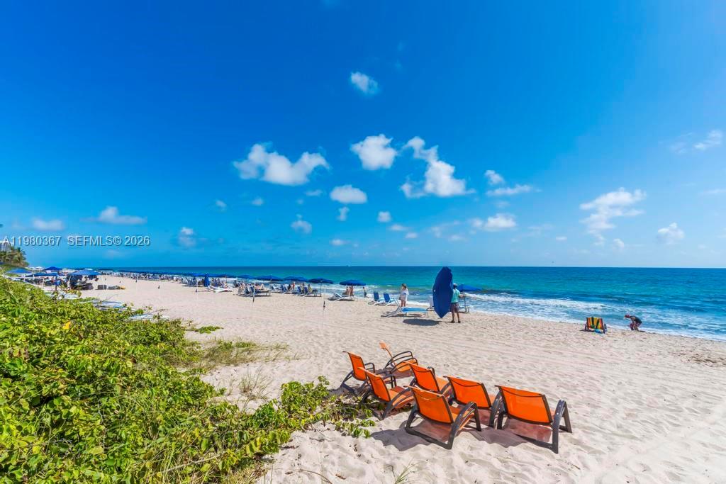 2001 N Ocean Blvd Fort Lauderdale, FL 33305