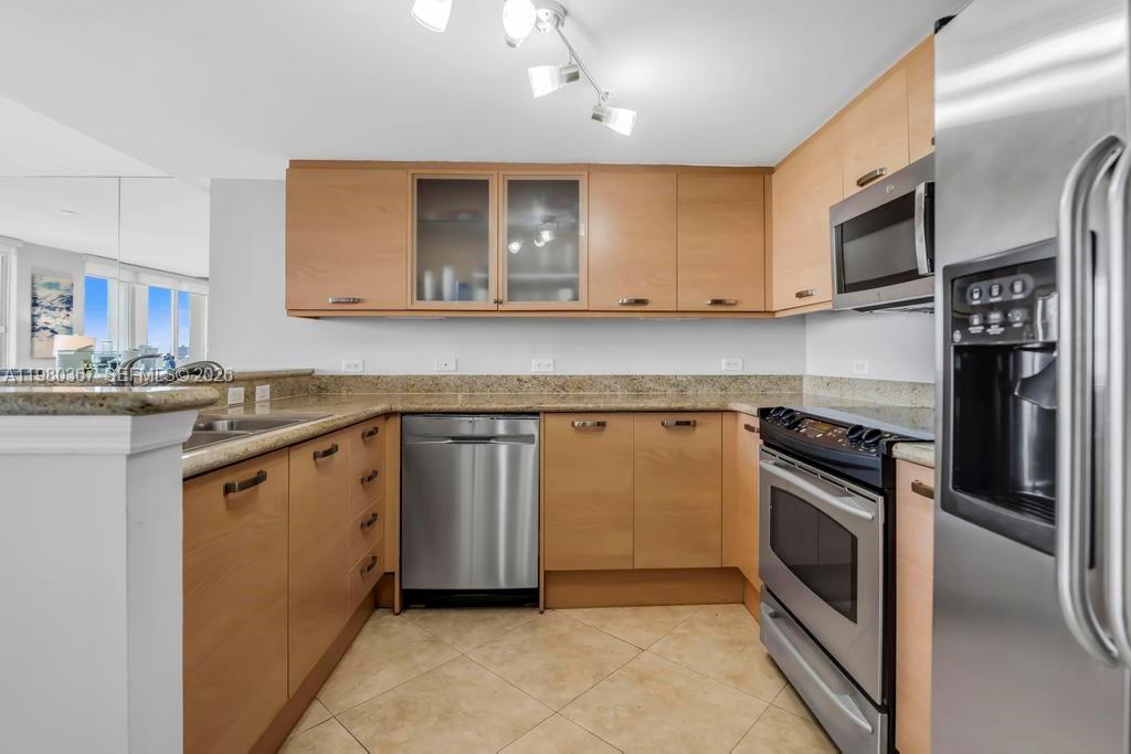 2001 N Ocean Blvd Fort Lauderdale, FL 33305