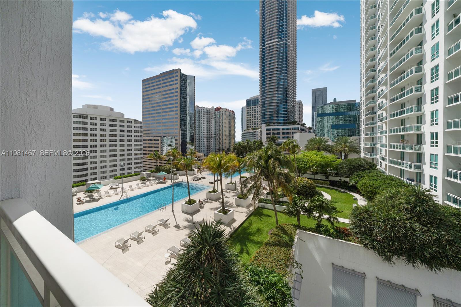 950 Brickell Bay Dr #1403 Miami, FL 33131