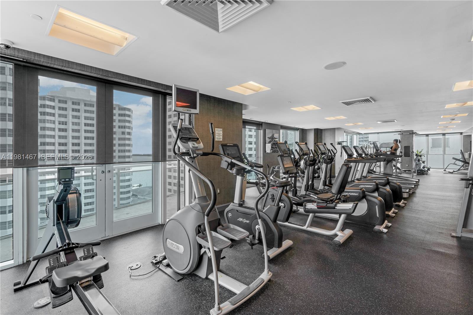 950 Brickell Bay Dr #1403 Miami, FL 33131