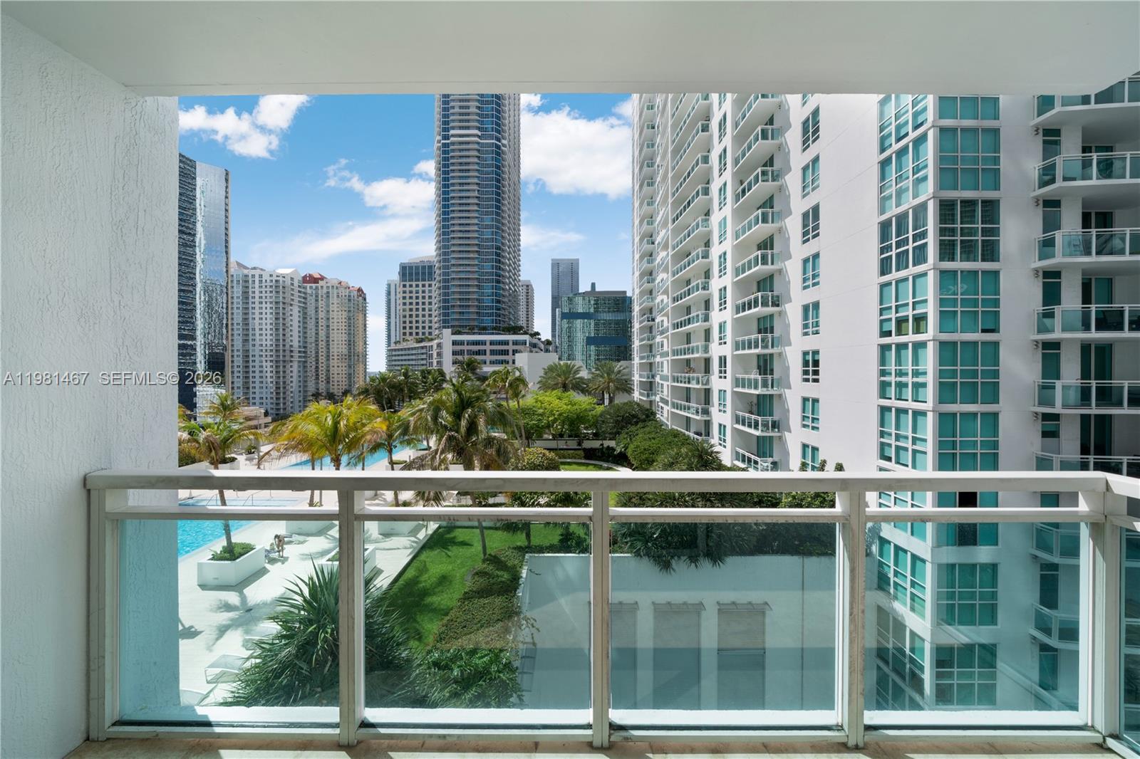 950 Brickell Bay Dr #1403 Miami, FL 33131