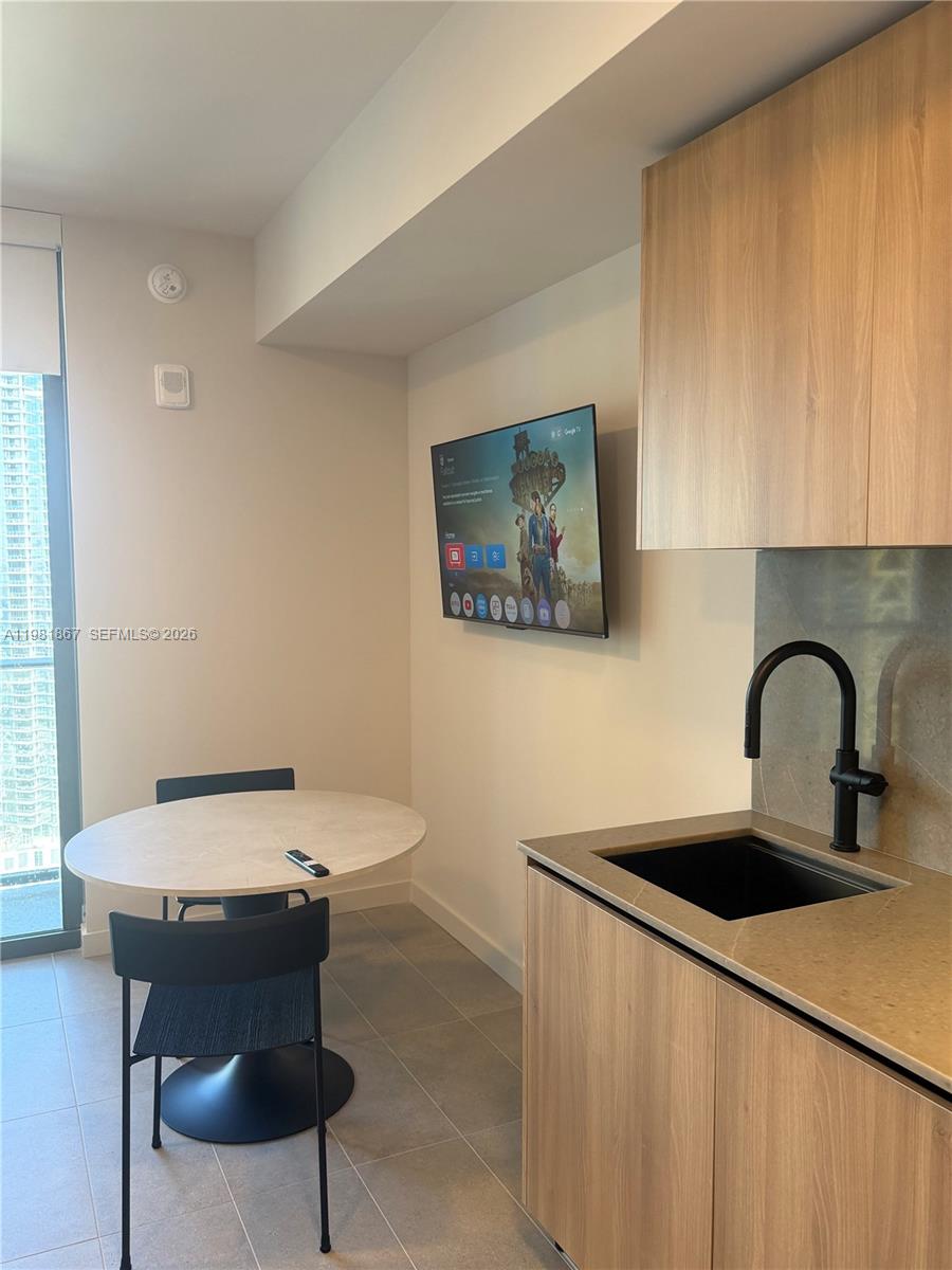 image 501 FIRST Residences14