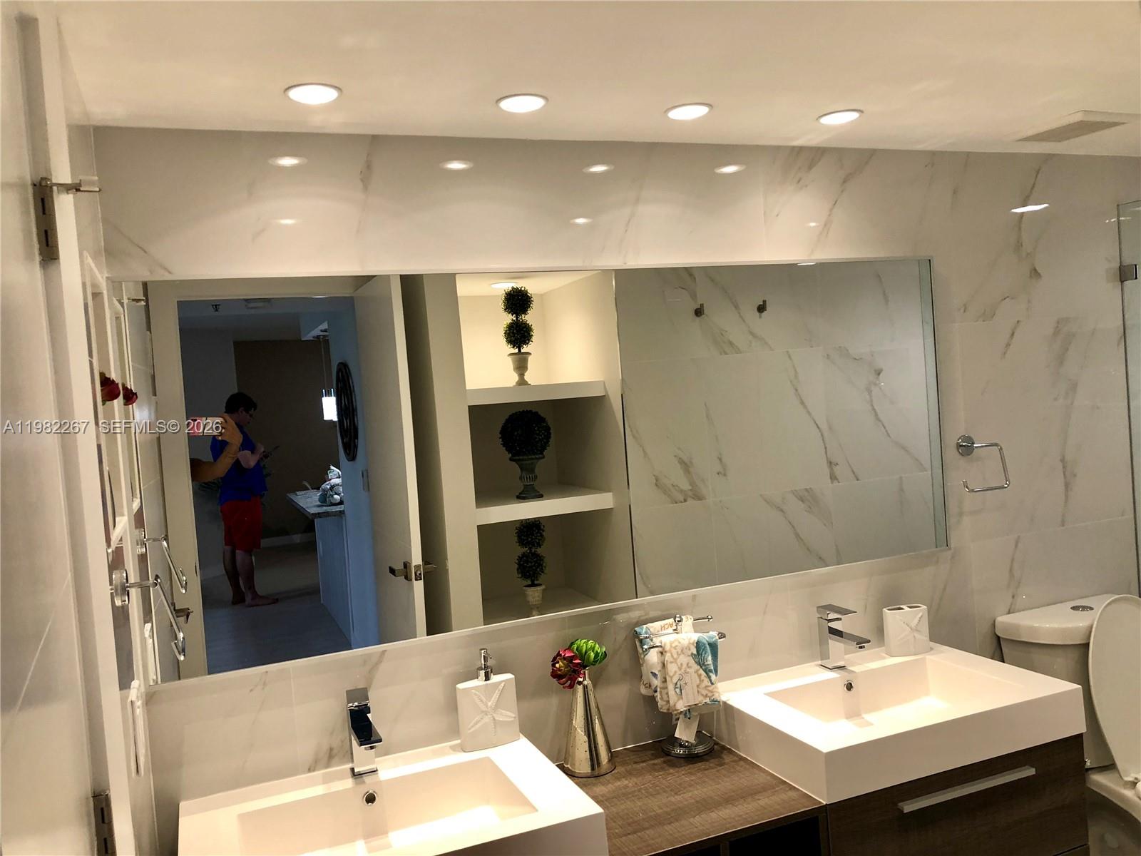 19999 E Country Clb Dr #1405 Aventura, FL 33180