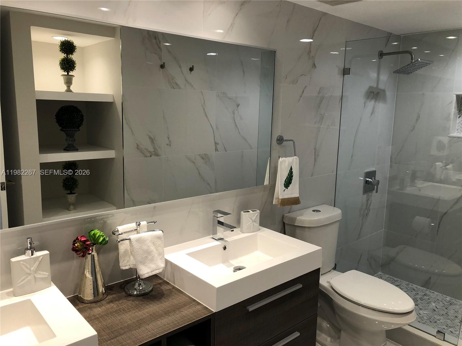 19999 E Country Clb Dr #1405 Aventura, FL 33180