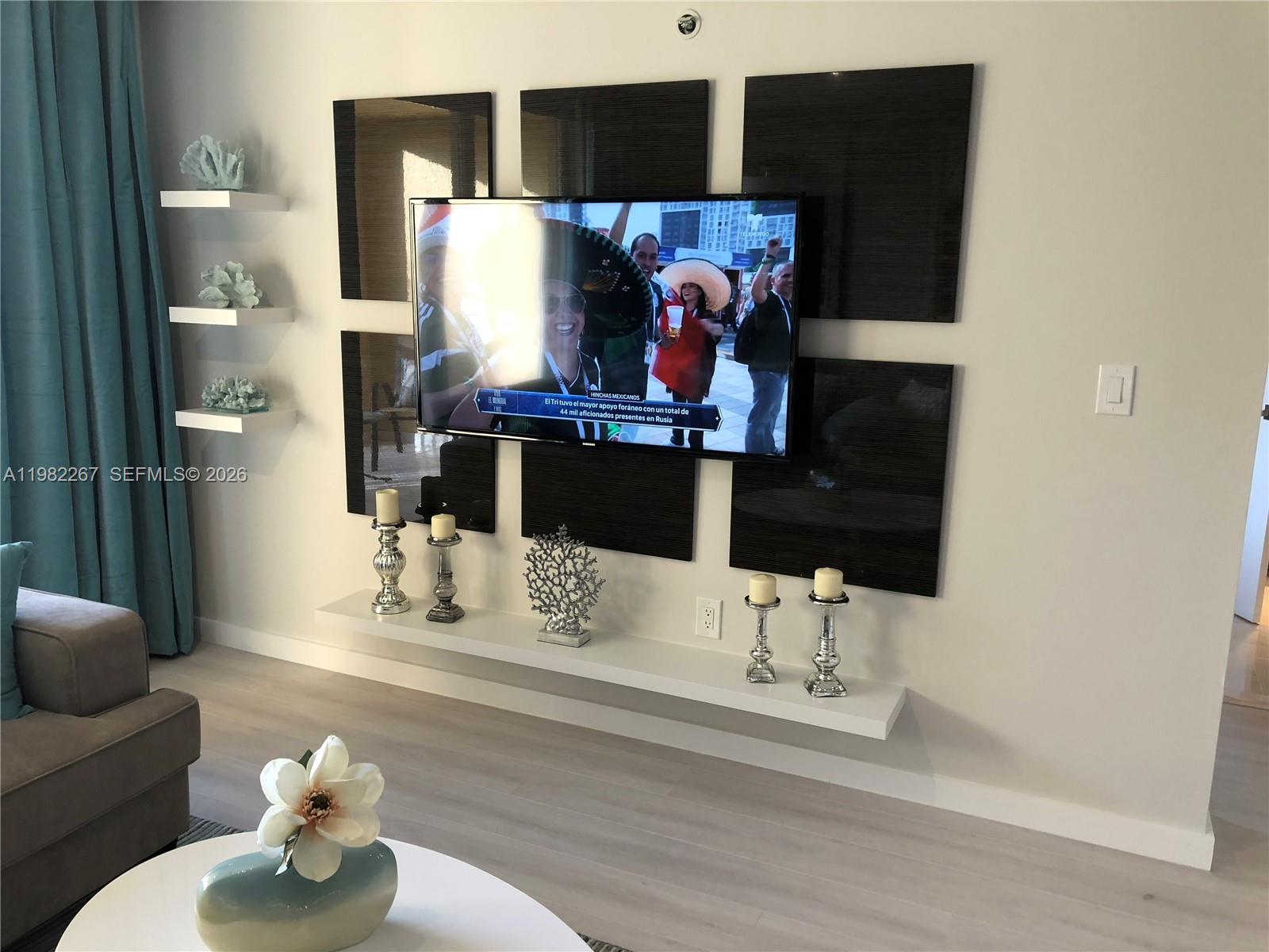 19999 E Country Clb Dr #1405 Aventura, FL 33180