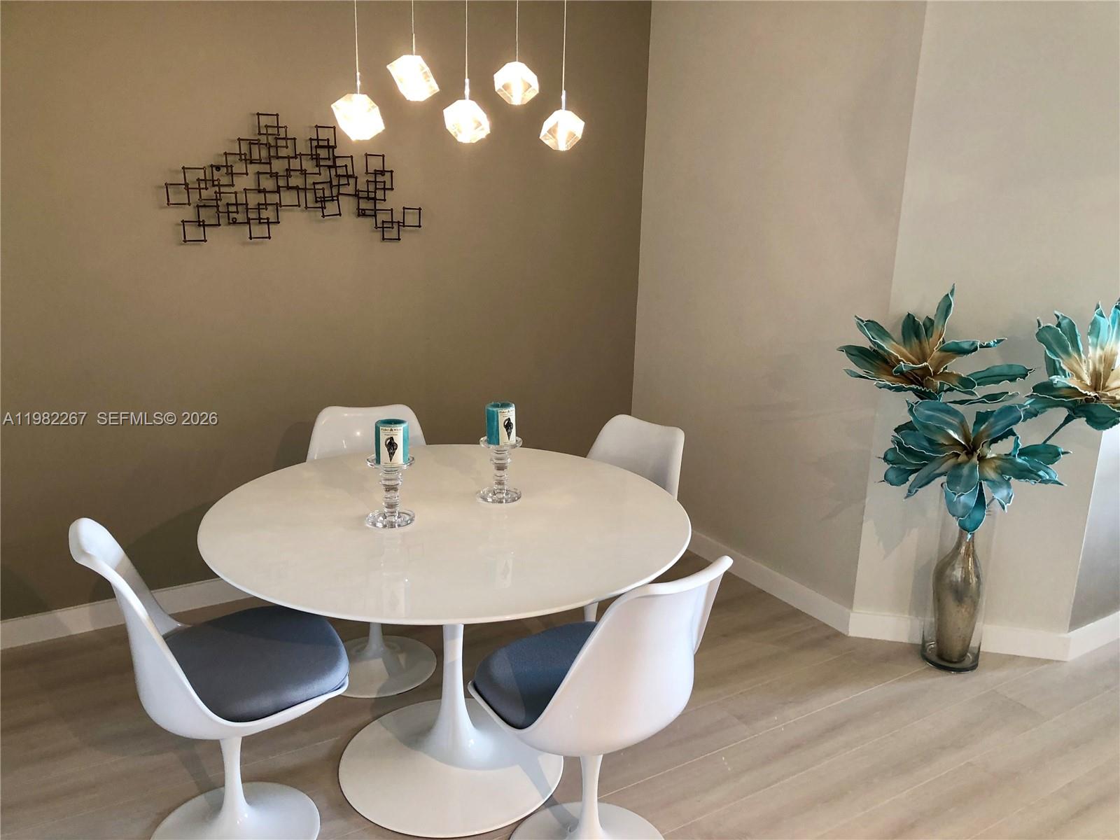 19999 E Country Clb Dr #1405 Aventura, FL 33180