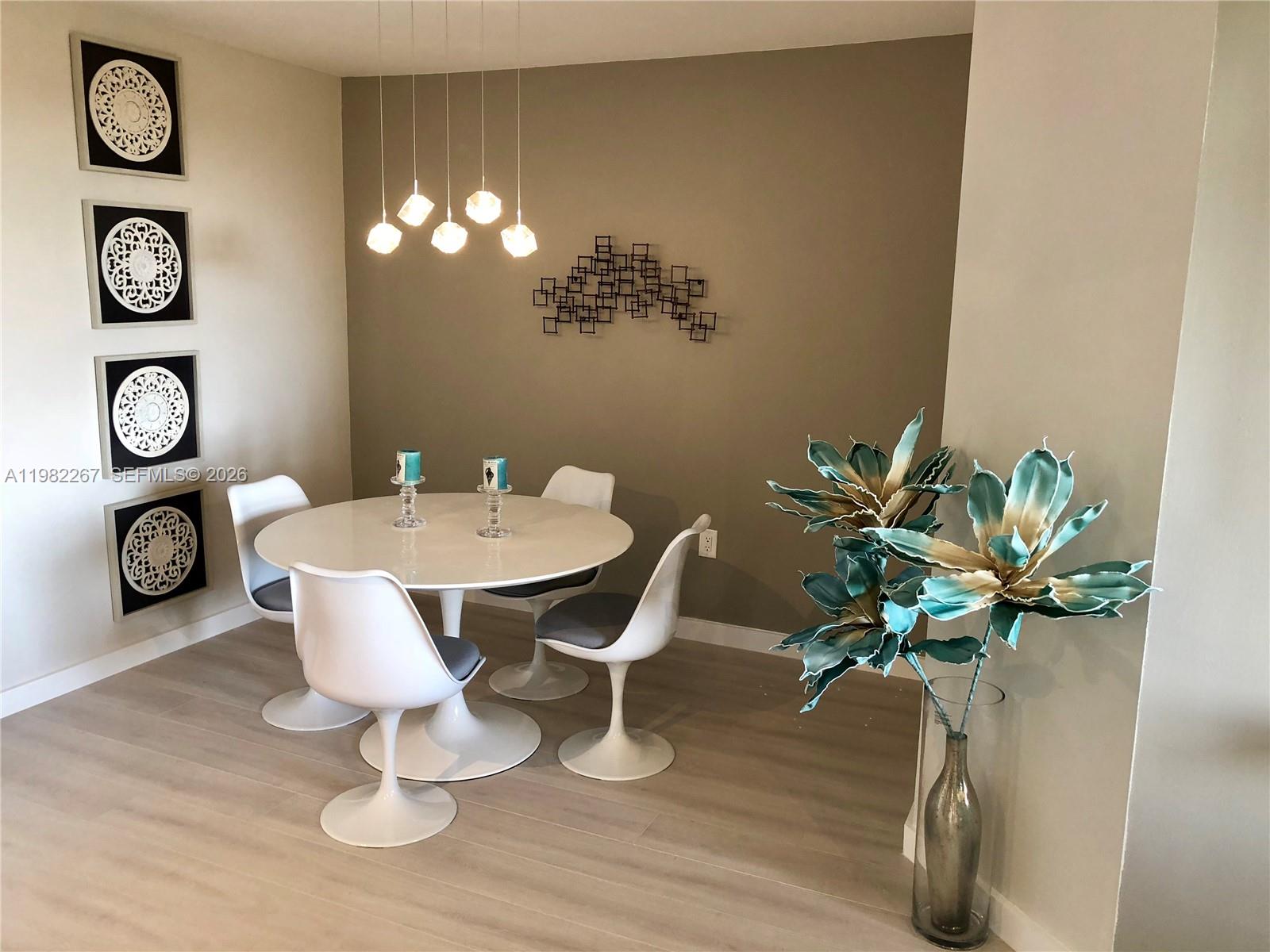 19999 E Country Clb Dr #1405 Aventura, FL 33180