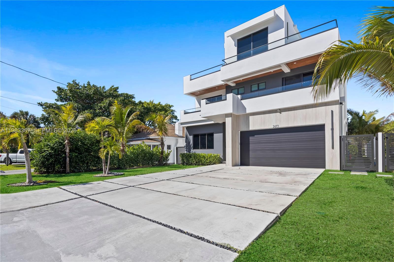 2613 Center Ave Fort Lauderdale, FL 33308