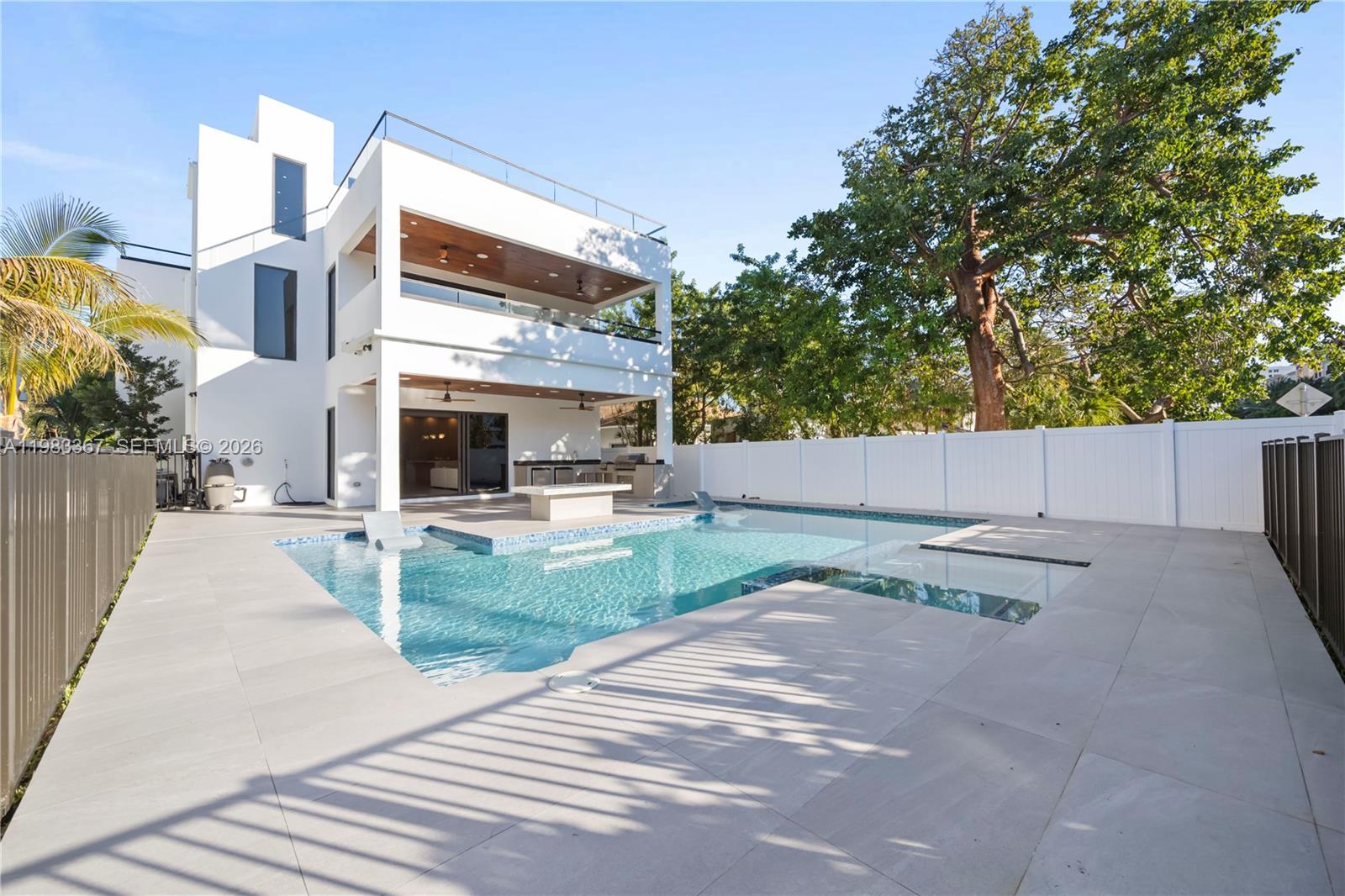 2613 Center Ave Fort Lauderdale, FL 33308