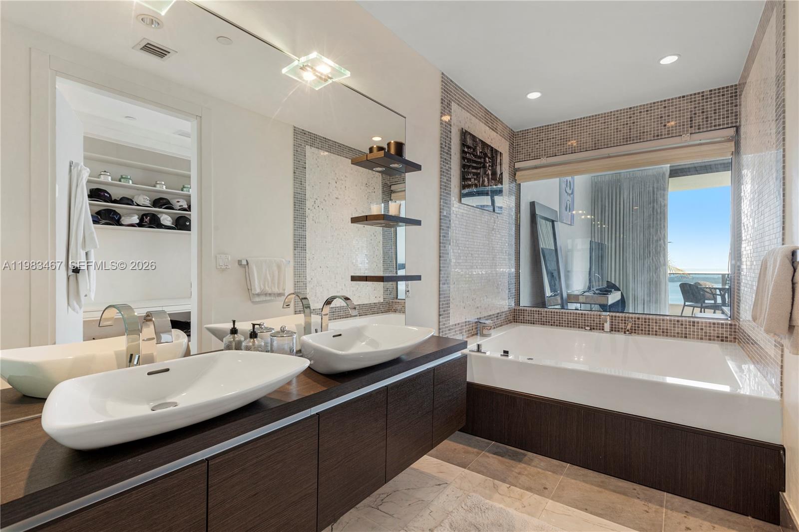 image Epic Residences13