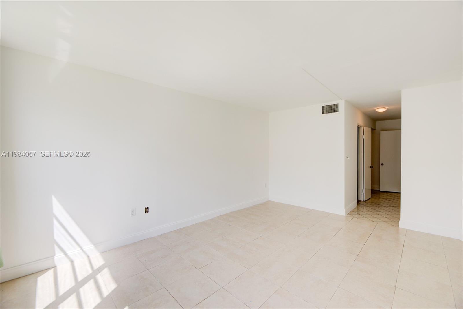 1680 NE 191st St #107-2 Miami, FL 33179