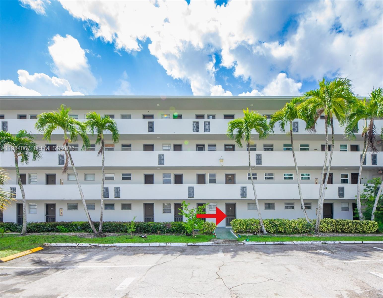 1680 NE 191st St #107-2 Miami, FL 33179