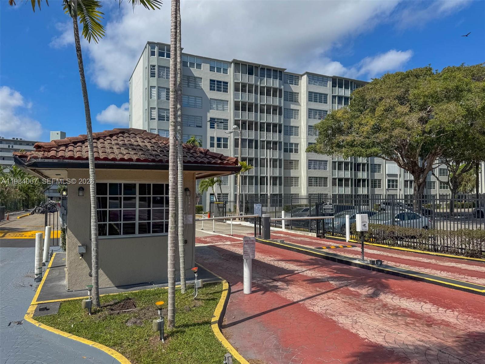 1680 NE 191st St #107-2 Miami, FL 33179