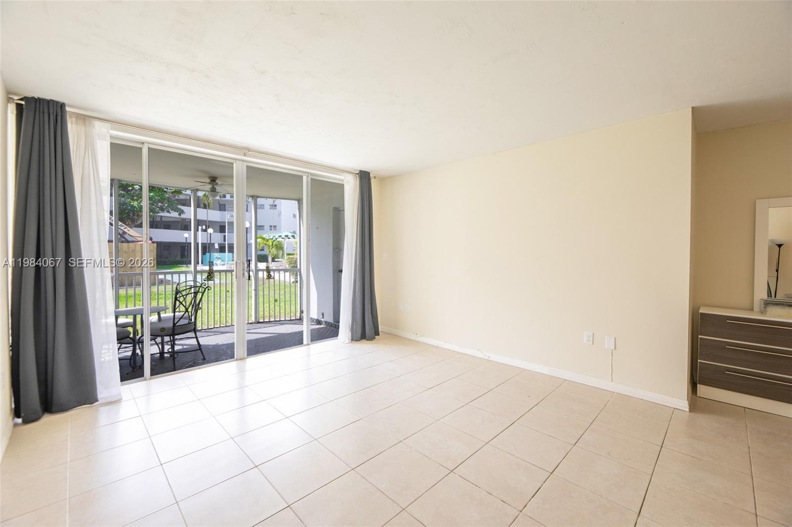 1680 NE 191st St #107-2 Miami, FL 33179