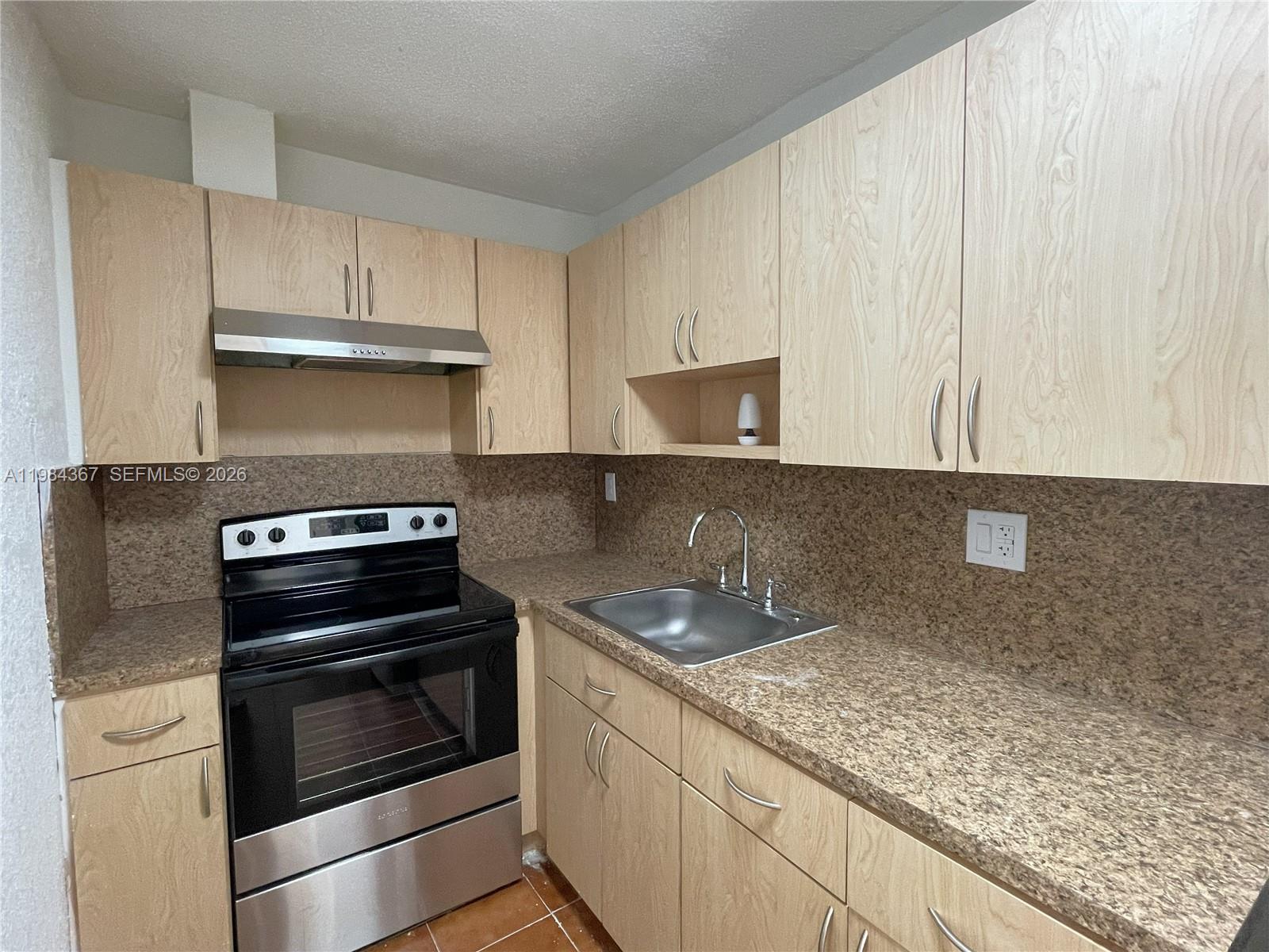 4721 NW 7th St #104-12 Miami, FL 33126