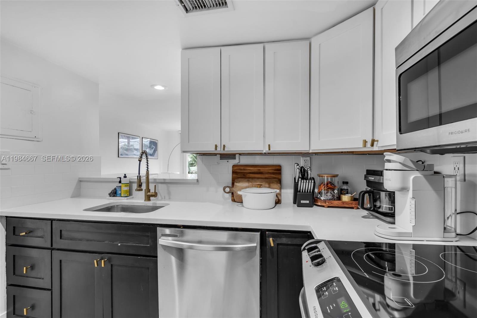 1200 West Ave #308 Miami Beach, FL 33139