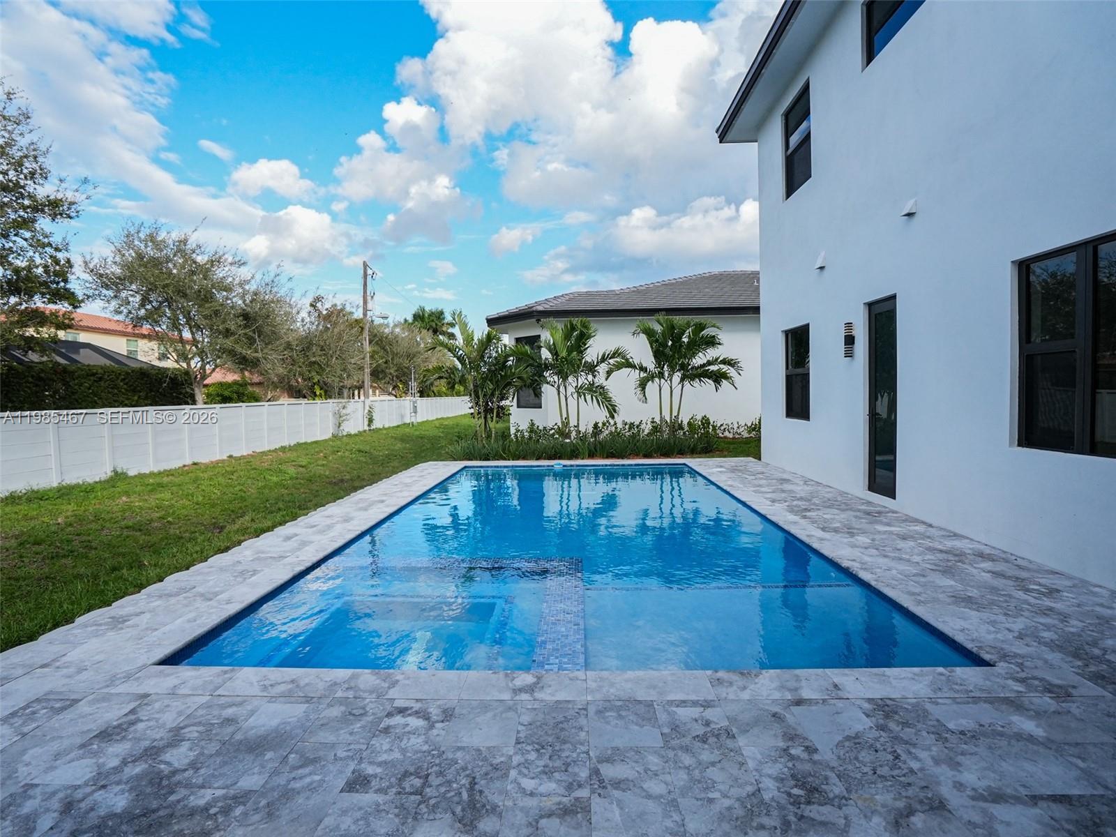 13004 Davie Oaks Dr Davie, FL 33325