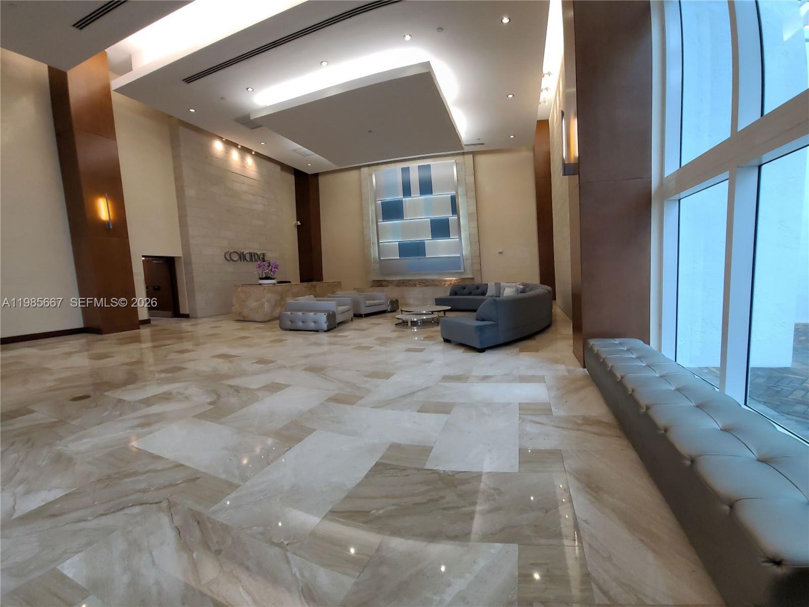 image Brickell on the River North37