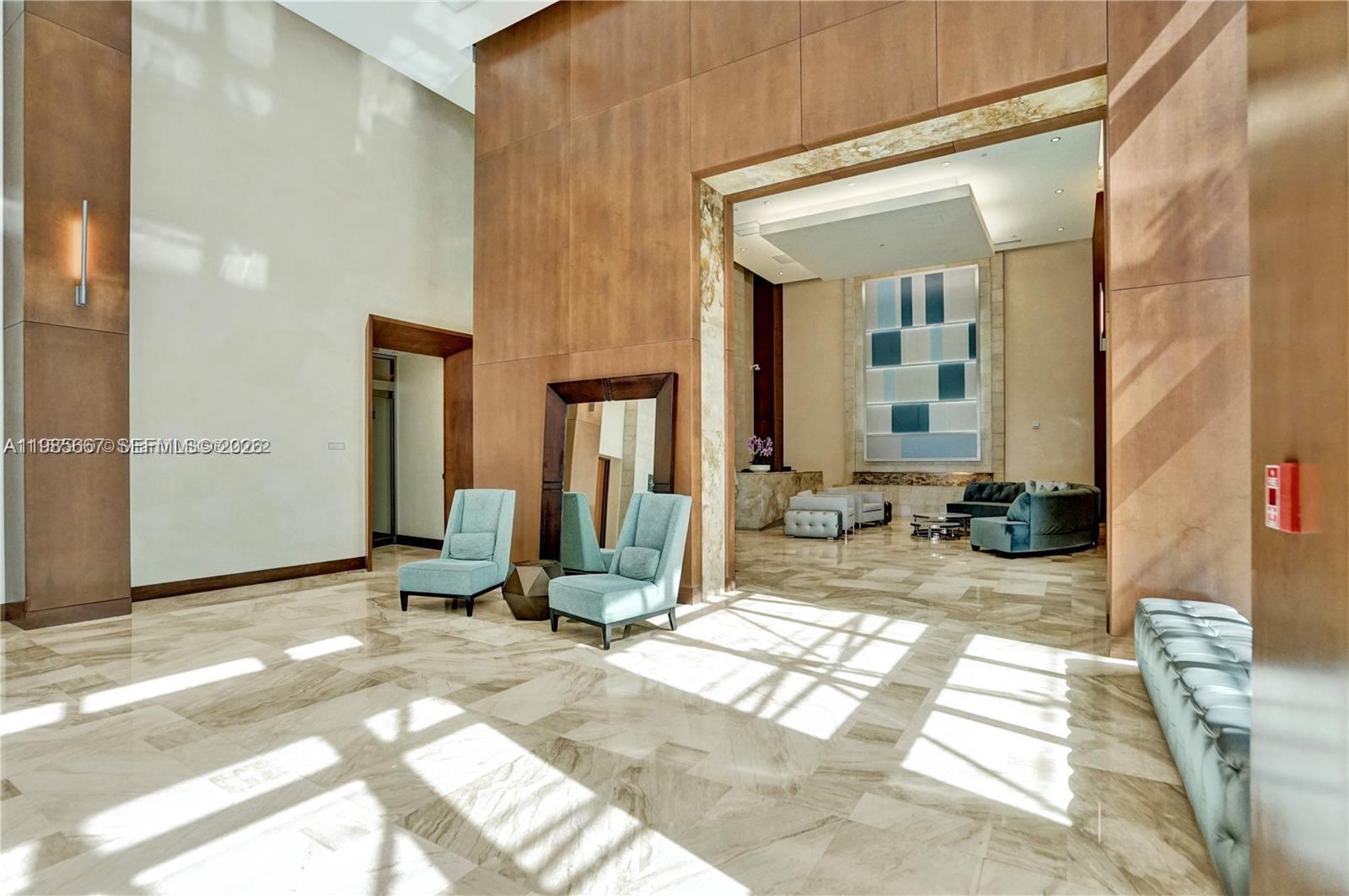 image Brickell on the River North39