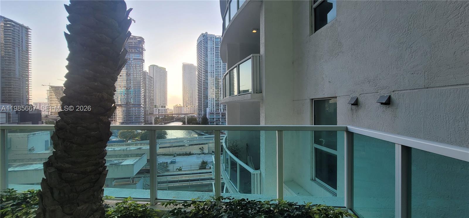 image Brickell on the River North50