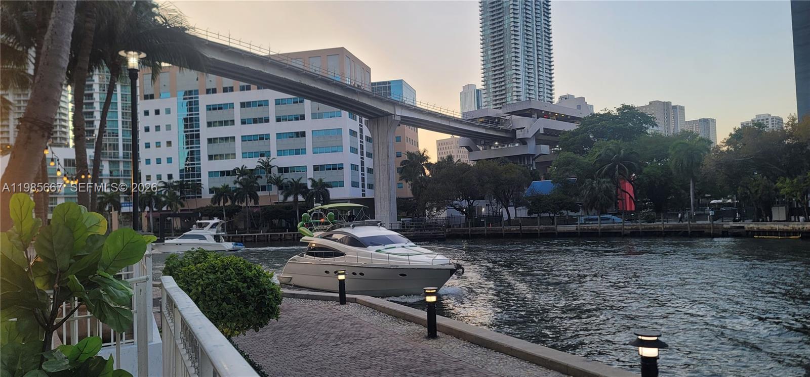 image Brickell on the River North61