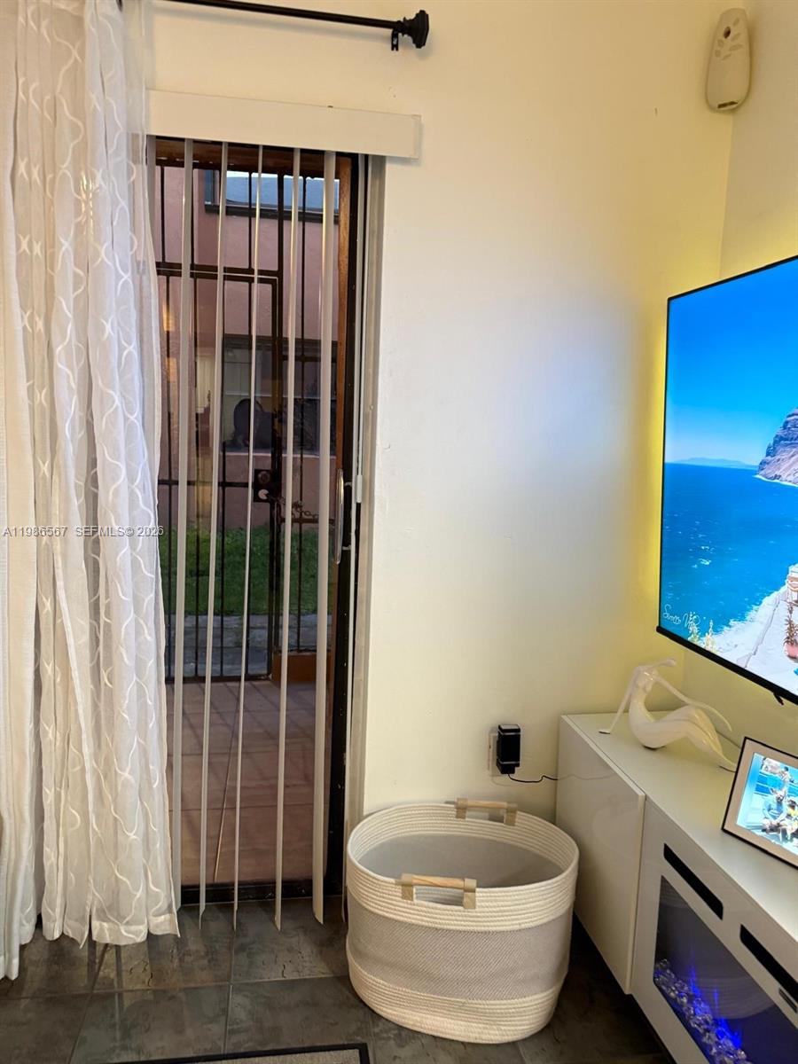 6425 W 27th Ct #102-6