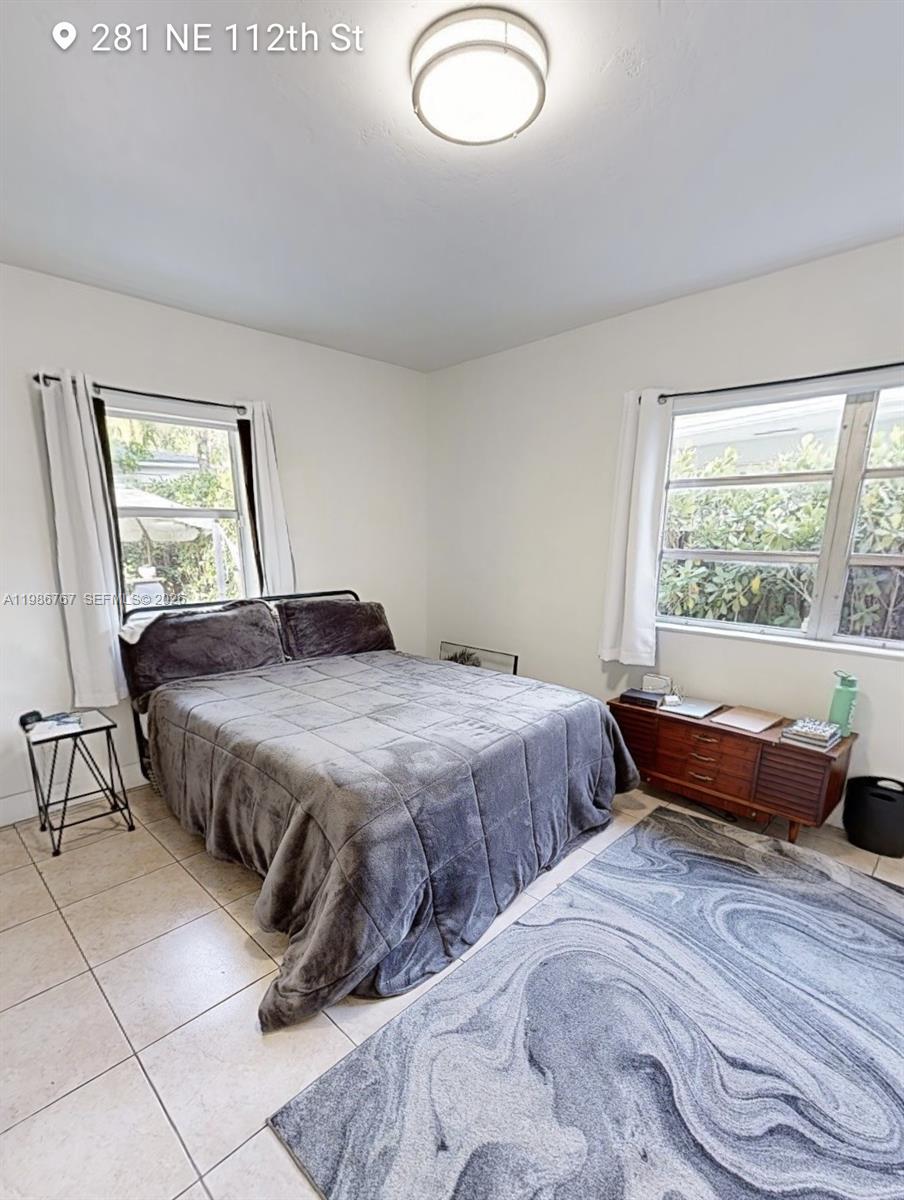281 NE 112th St Miami, FL 33161