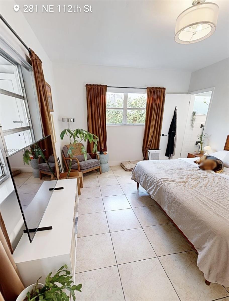 281 NE 112th St Miami, FL 33161