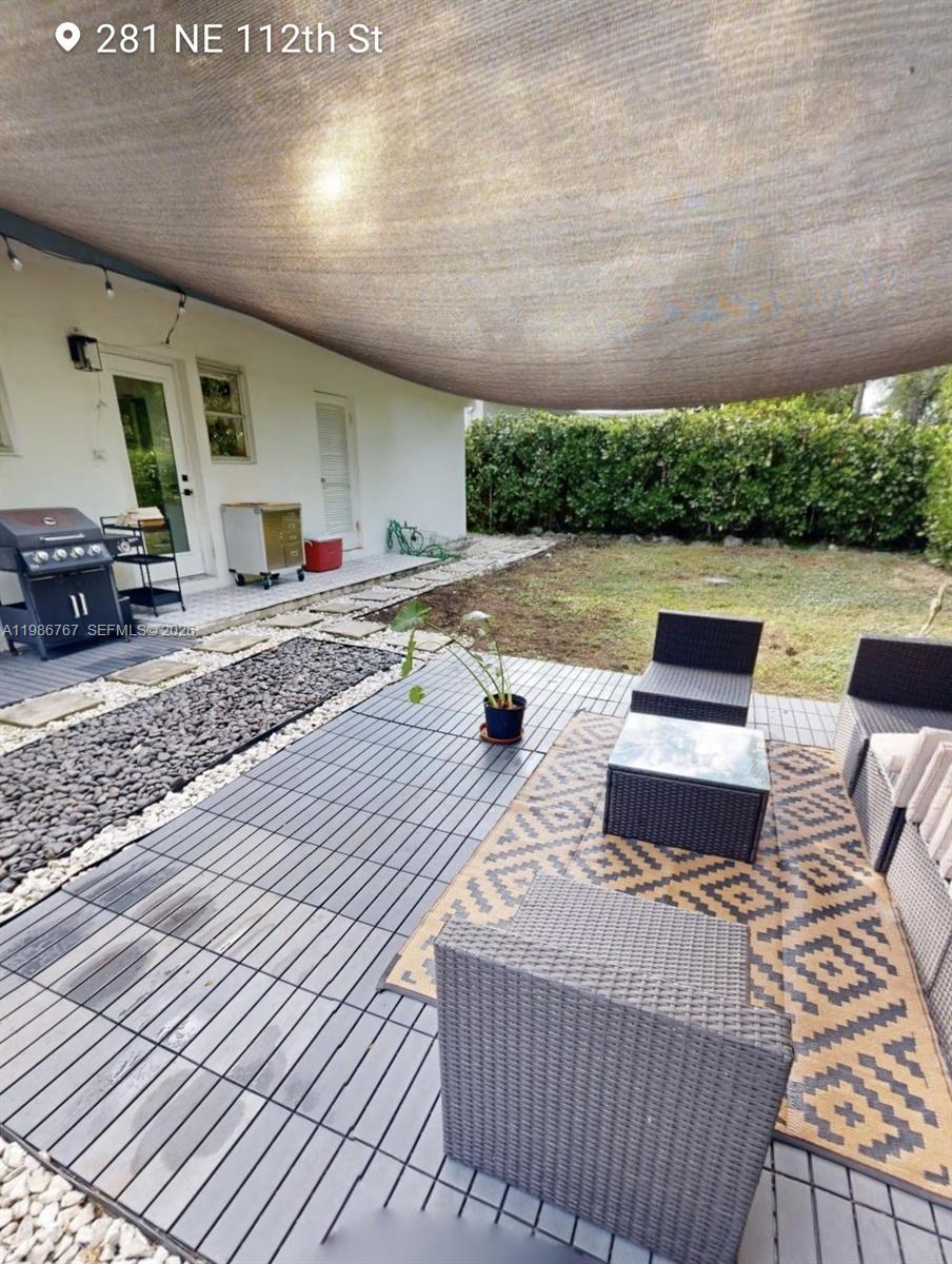 281 NE 112th St Miami, FL 33161