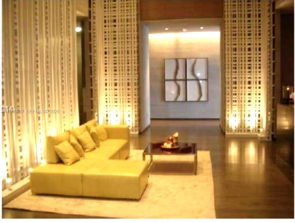 image Beach Club 340
