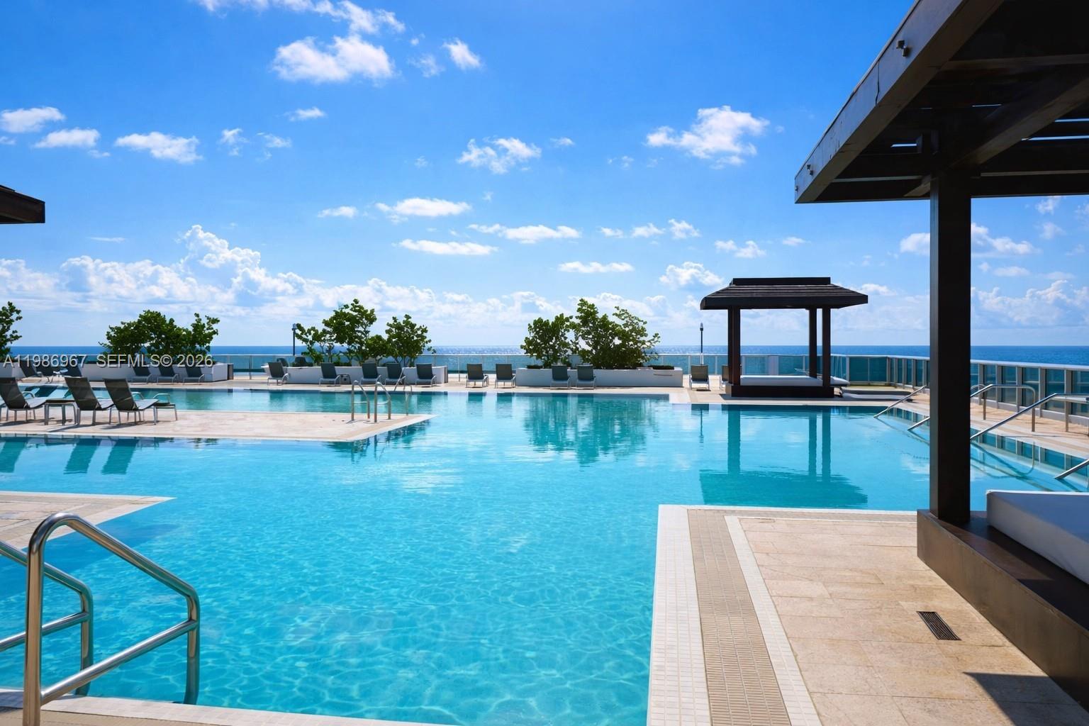 image Beach Club 341
