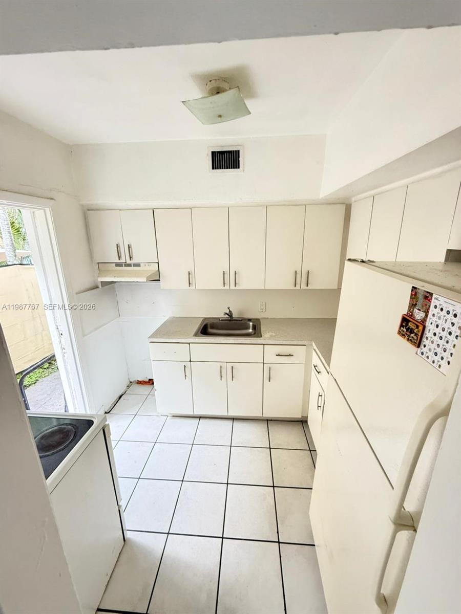 1791 Marseille Dr Miami Beach, FL 33141